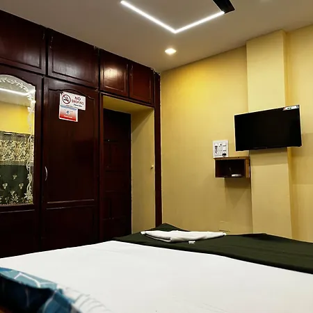 The Padmavathi Homestay Visakhapatnam Exterior photo
